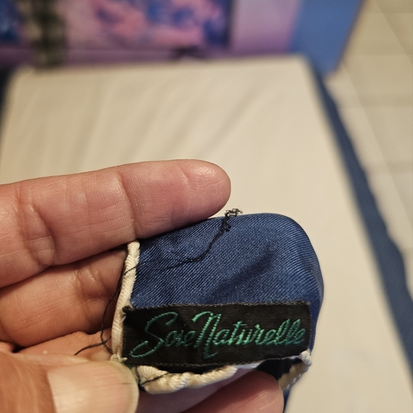 Soie Naturelle Scarf - Picture 6 of 6